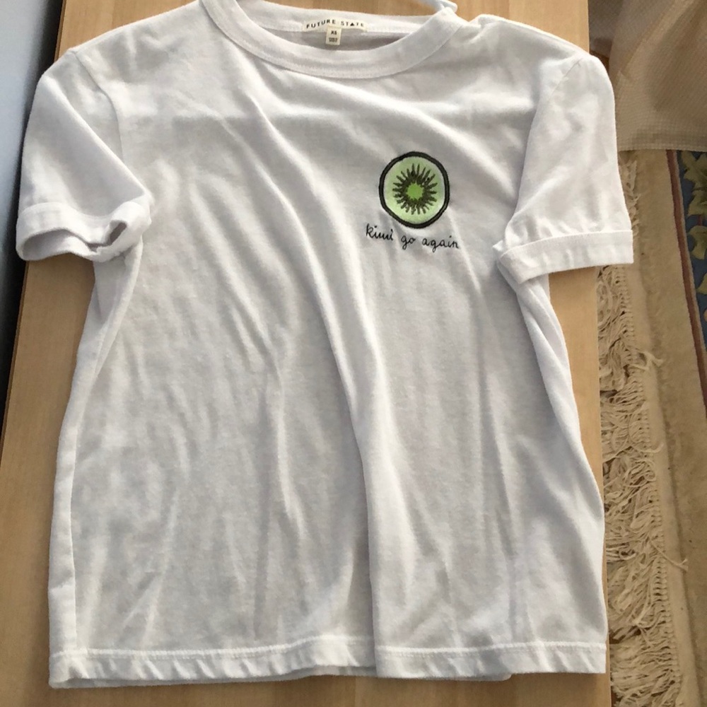 NWOT Urban Outfitters “Kiwi Go Again” T-shirt